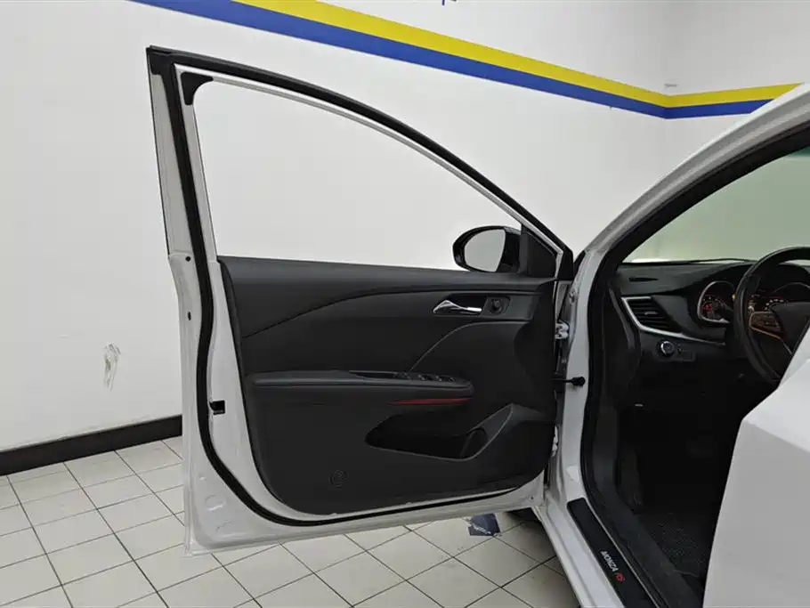 Chevrolet Monza 2020 Mild Hybrid RS 330T Automatic Smooth Edition фото 7