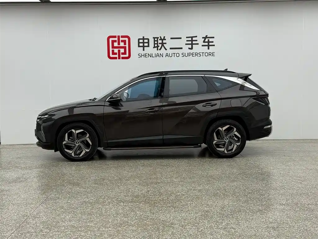 Hyundai Tucson 2022 Tucson L 1.5T DCT LUX Premium N Line фото 4