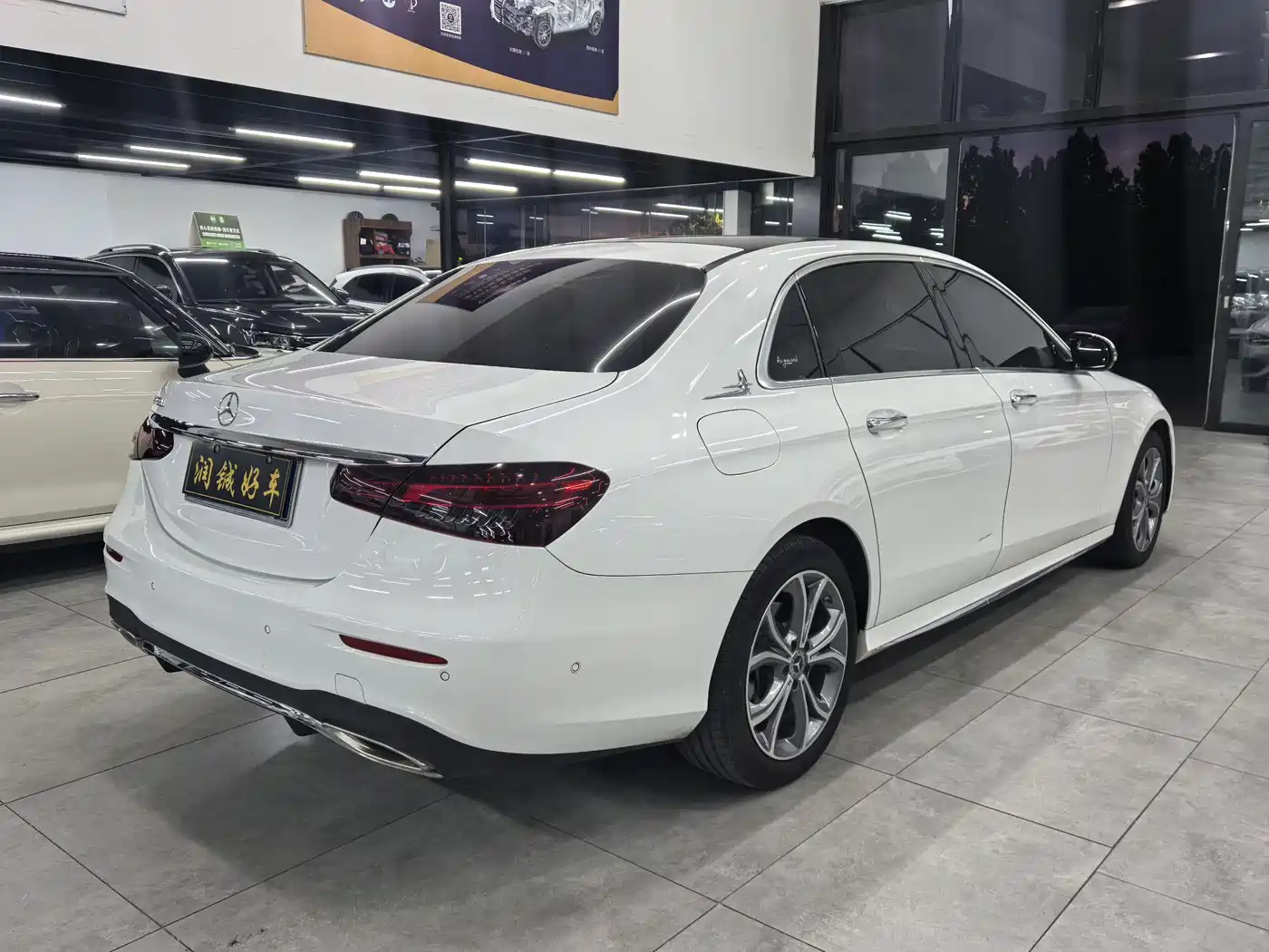 Mercedes-Benz E-Class 2021 E 300 L Sport Fashion фото 6