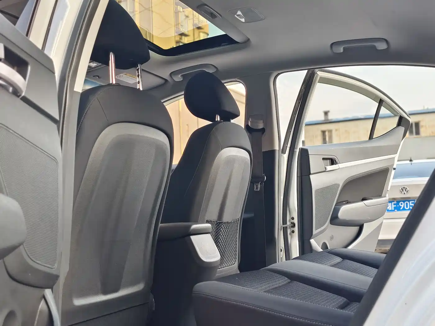 Hyundai Elantra 2016 Model 1.6L Automatic Smart Elite фото 16