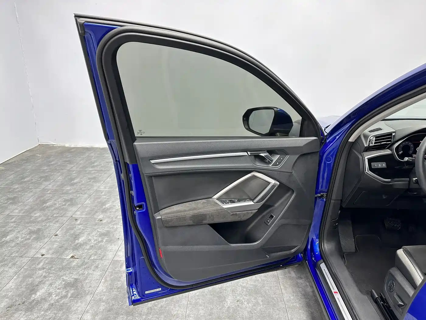 Audi Q3 2019 40 TFSI Fashion Dynamic фото 11
