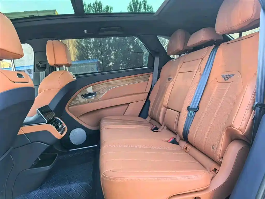 Bentley Bentayga 2024 2024 4.0T V8 Long Wheelbase