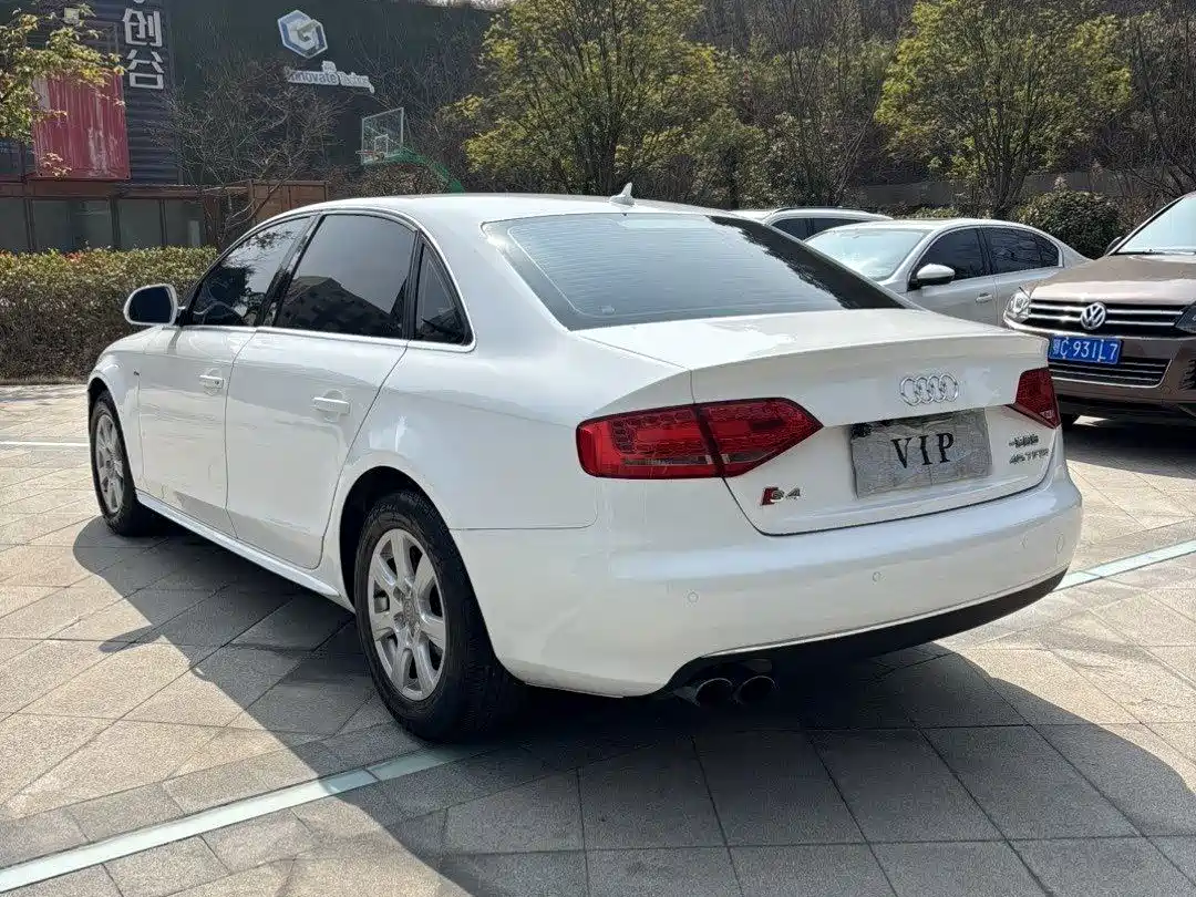 Audi A4L 2010 2010 2.0 TFSI Comfort