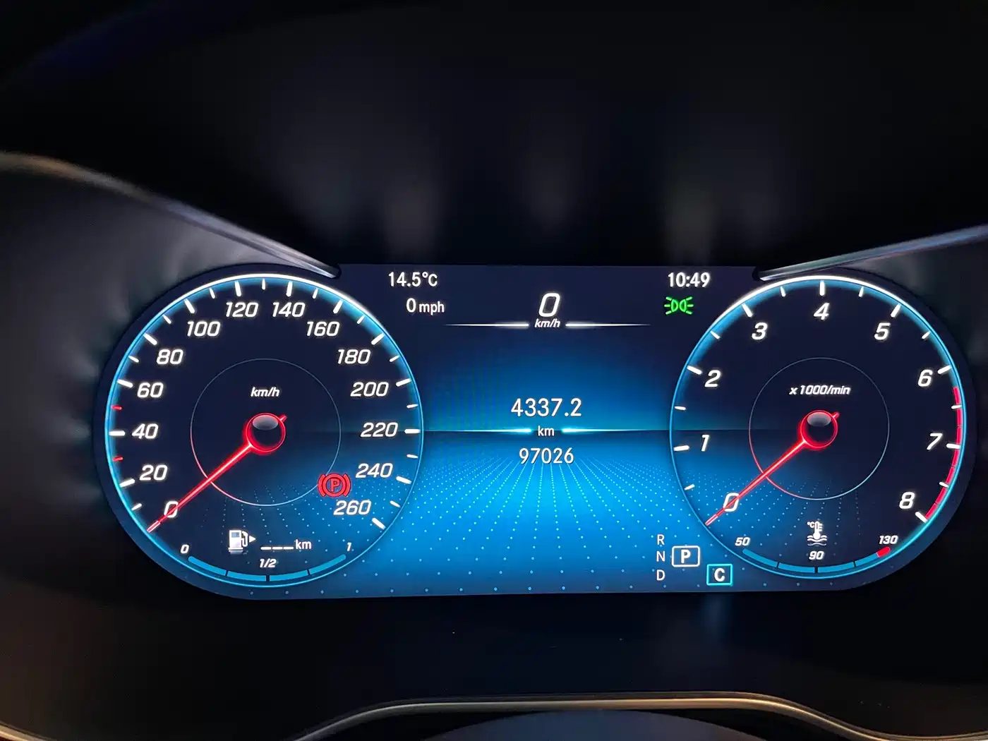 MERCEDES-BENZ GLC