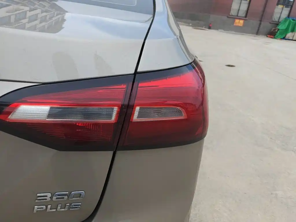 Roewe 360 2018 2018 PLUS 1.5L Automatic Exclusive Edition