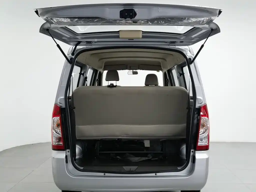 Wuling Motors Wuling Rongguang S 2024 2023 1.5L Base 5/7 Seater