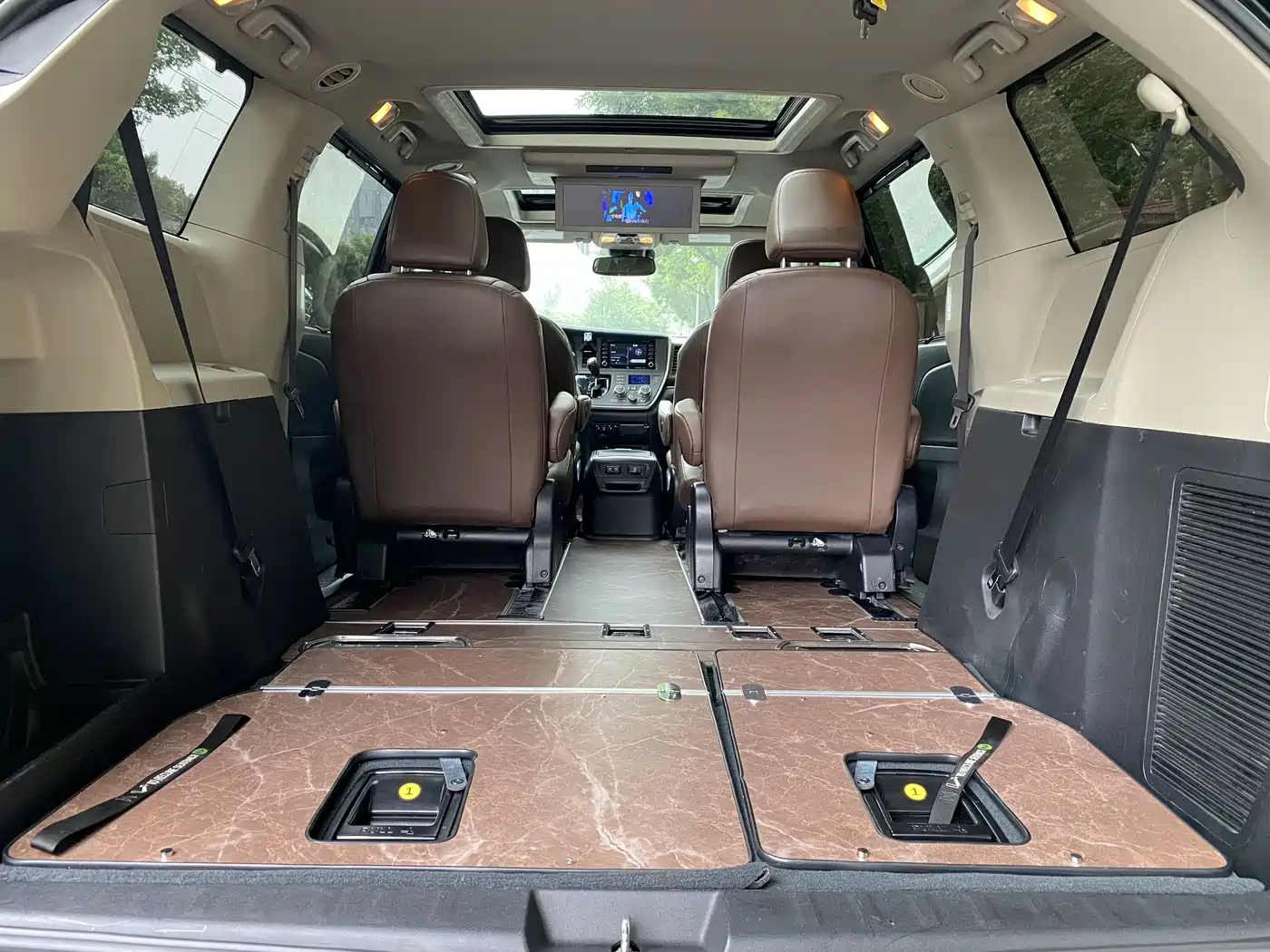 Toyota Sienna 2015 3.5L 4WD L фото 17