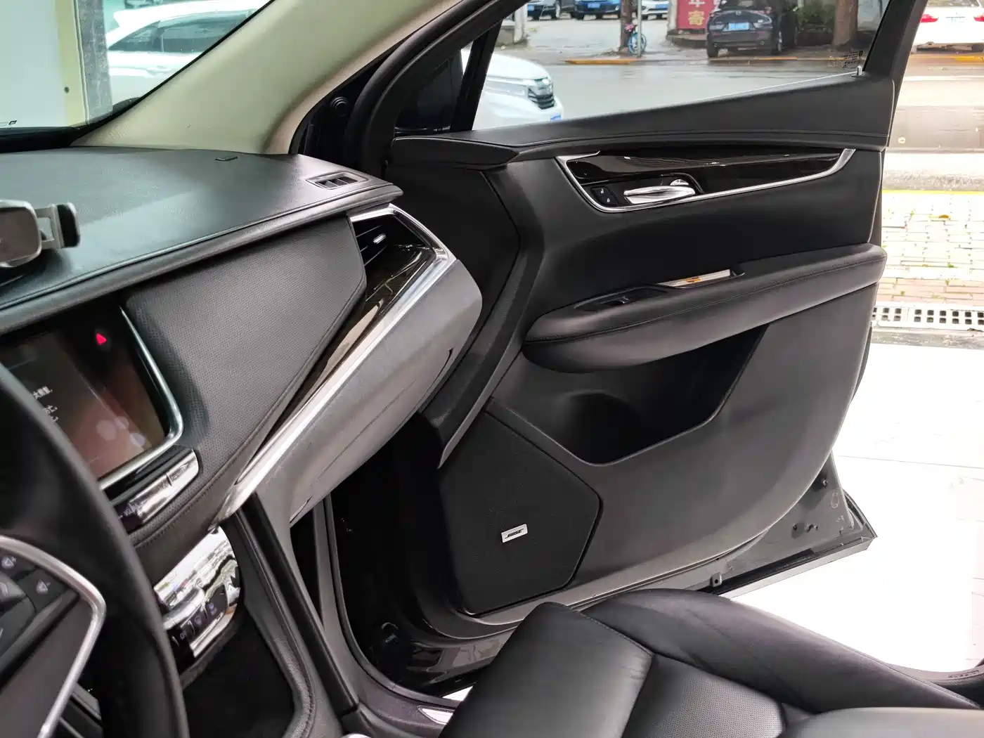 Cadillac XT5 2016 25T Luxury Model фото 8