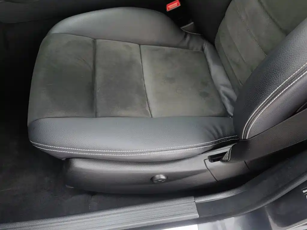 Mercedes-Benz C-Class 2013 C 260 Fashion Grand Edition фото 20