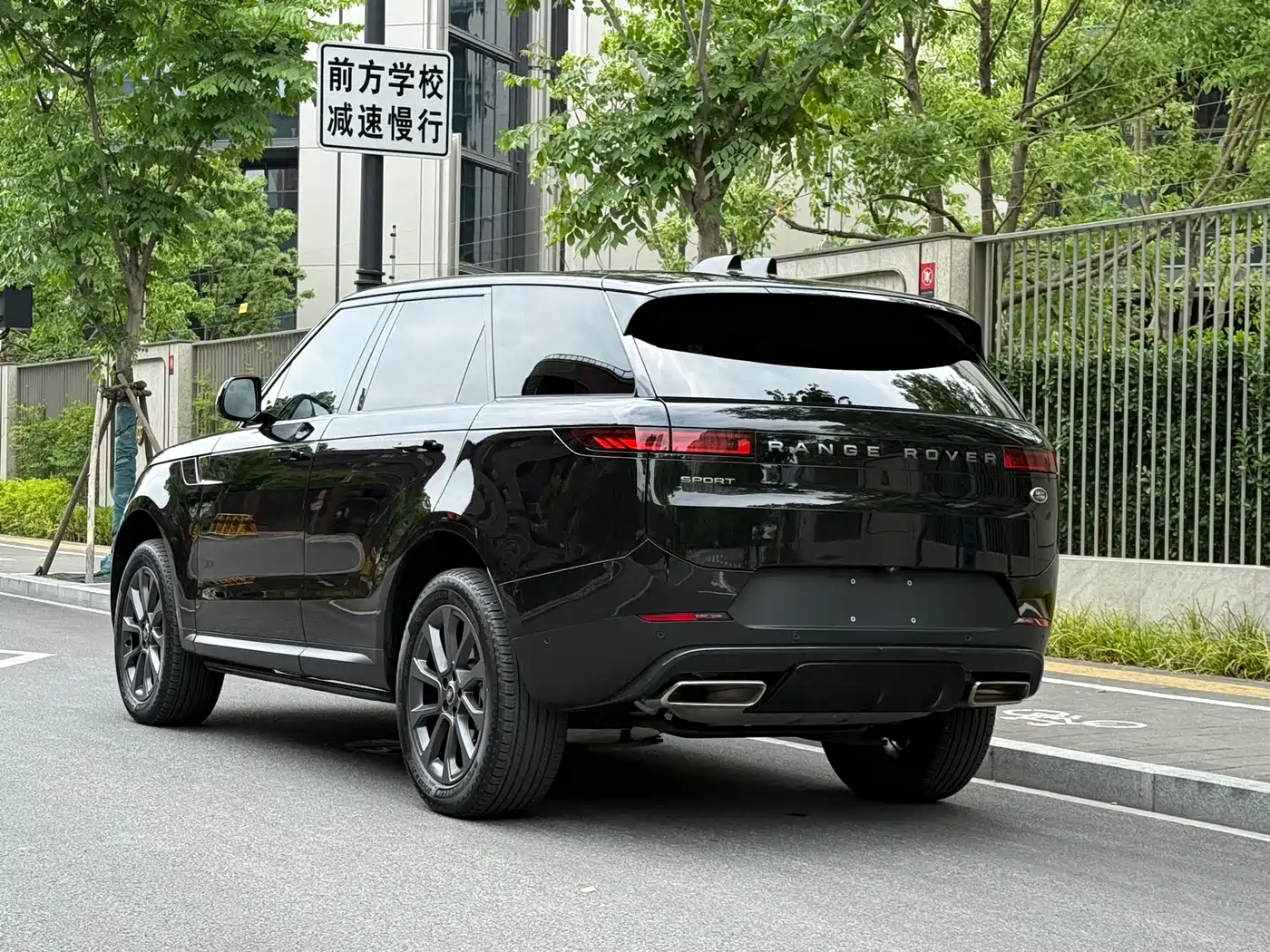 Land Rover Range Rover Sport 2024 360PS S фото 7