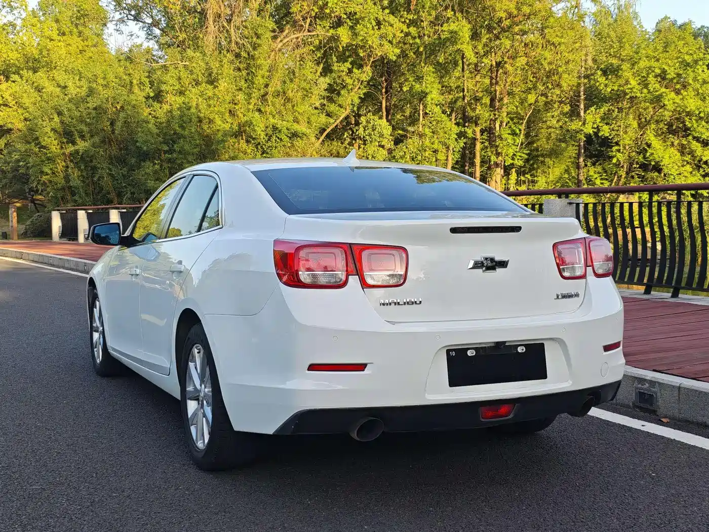 Chevrolet Malibu 2014 2.0L Automatic Luxury фото 6