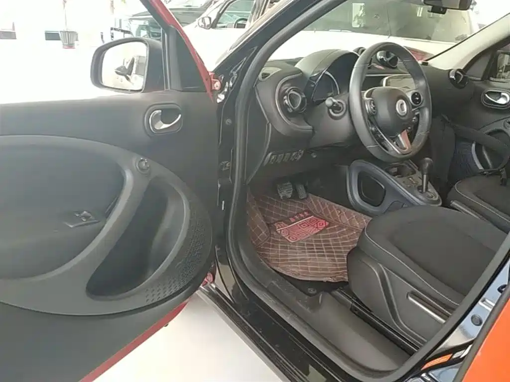 smart forfour 2018 2018 1.0L 52kW Passion Edition