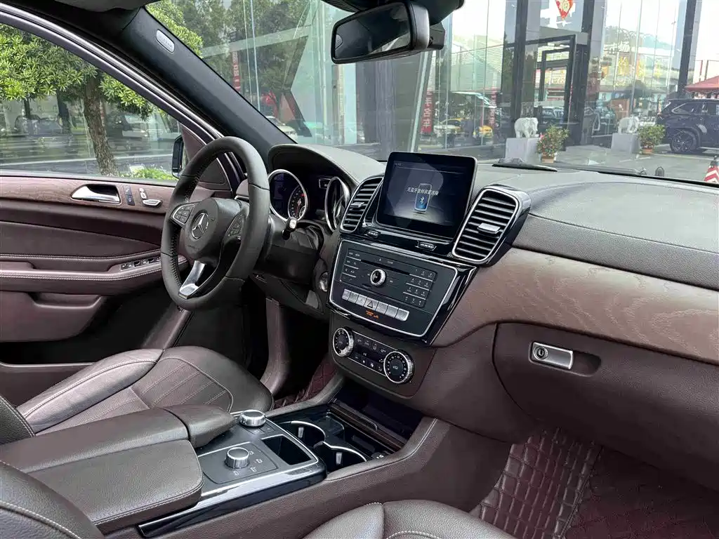 Mercedes-Benz GLE 2017 GLE 320 4MATIC Dynamic фото 9