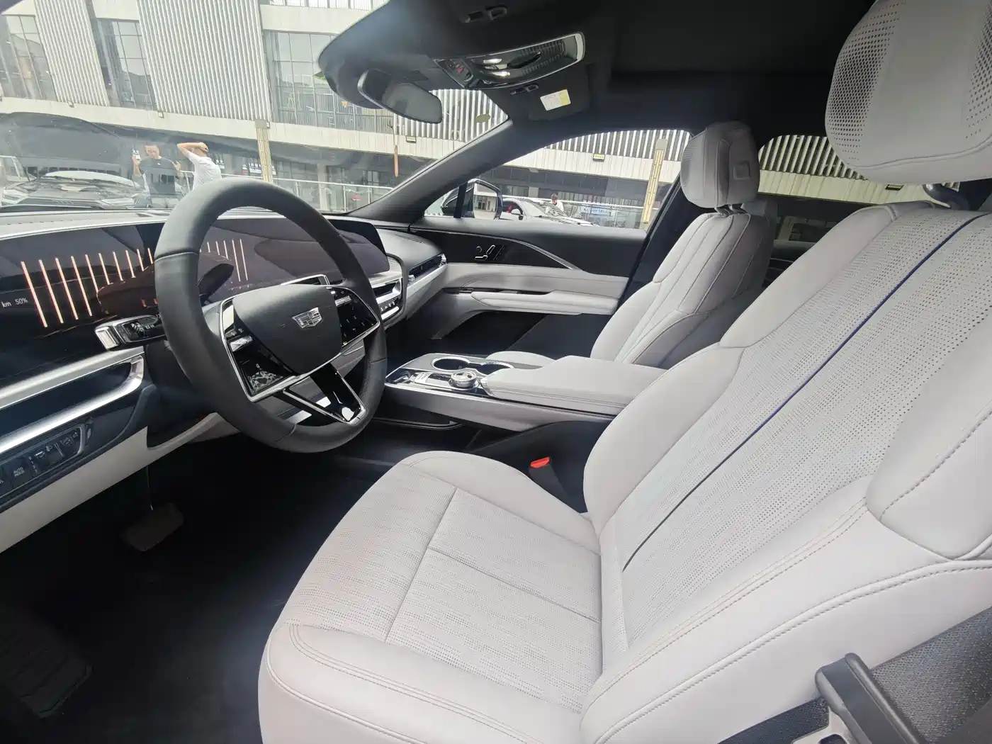 Cadillac IQ Rui Ge 2024 RWD Standard Range Luxury Edition фото 13