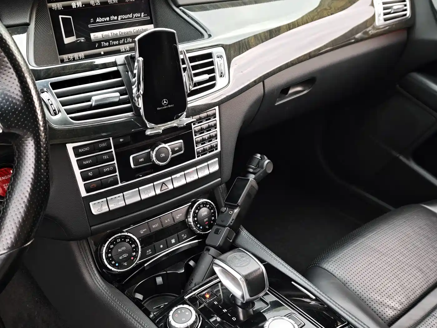 Mercedes-Benz CLS AMG 2012 AMG CLS 63 фото 12