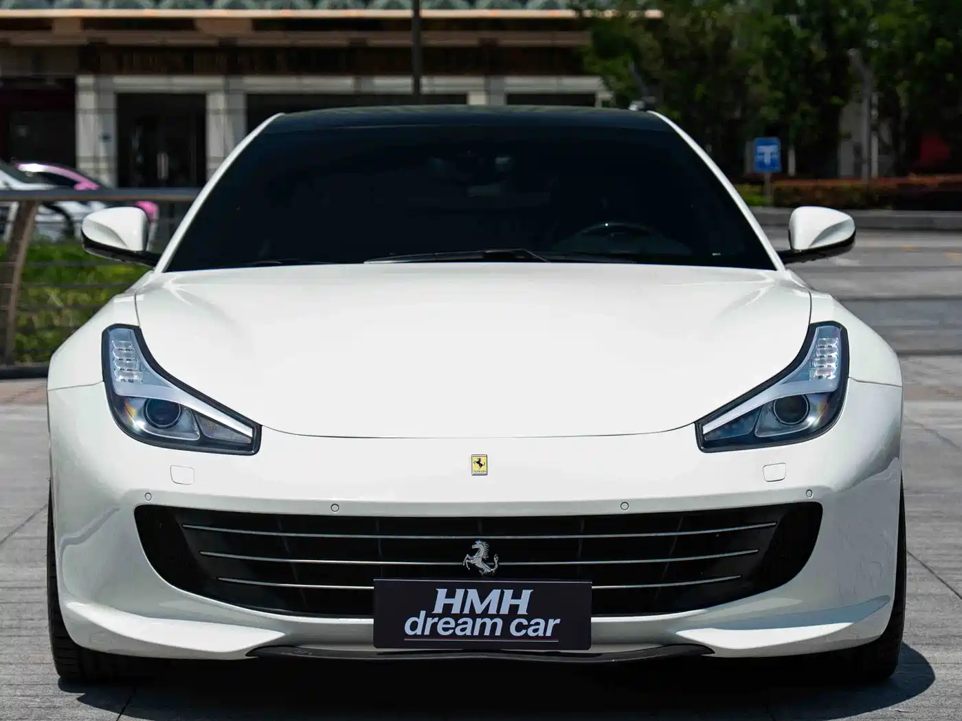 Ferrari GTC4Lusso 2016 6.3L V12 фото 2