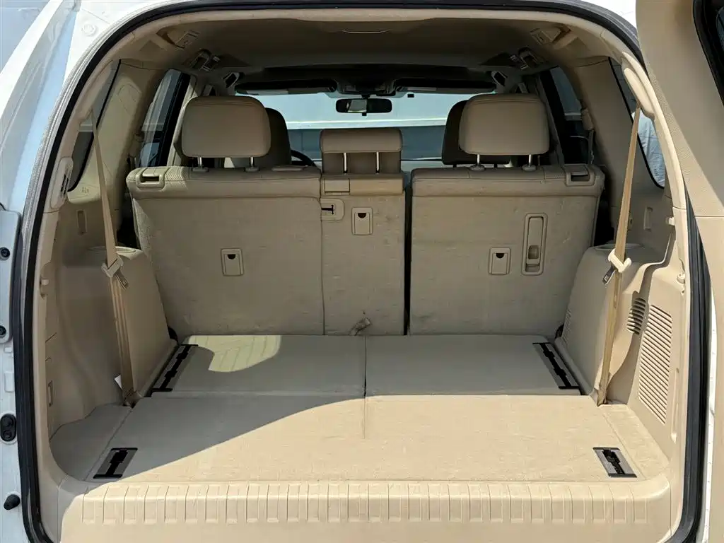Toyota Prado 2010 4.0L Automatic TX-L фото 35