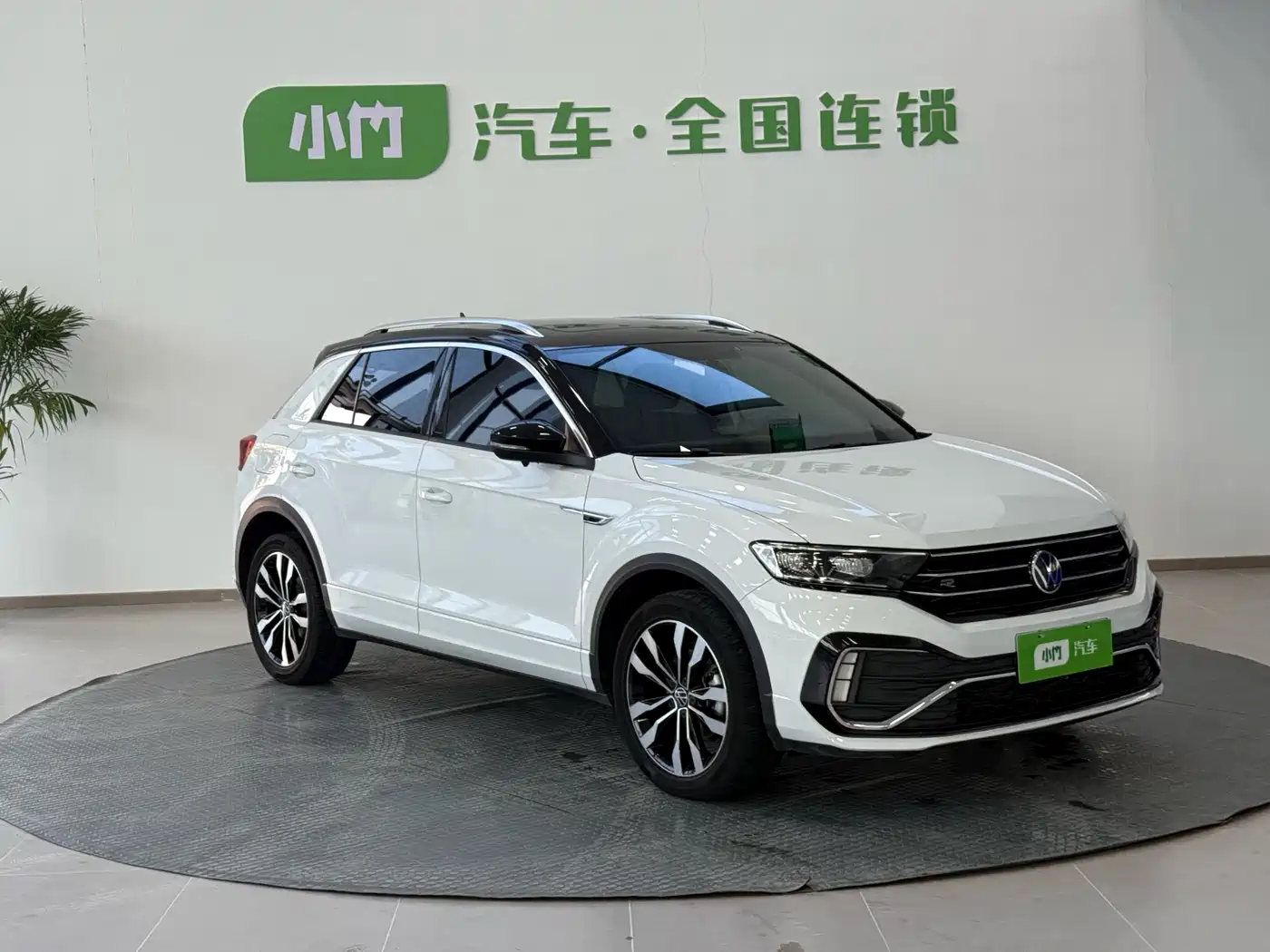 VOLKSWAGEN T ROC EXPLORING SONGS