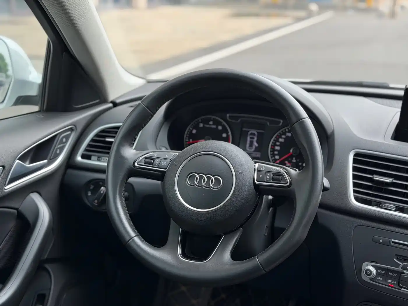 Фото 19 - Audi Q3