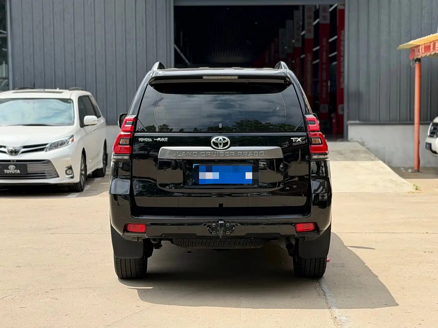Toyota Prado 2018 3.5L Auto TX-L фото 9