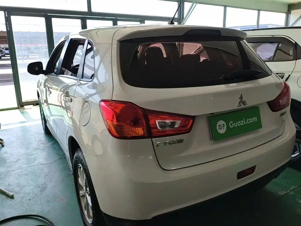 Mitsubishi ASX 2013 2.0L CVT 2WD Elite фото 5