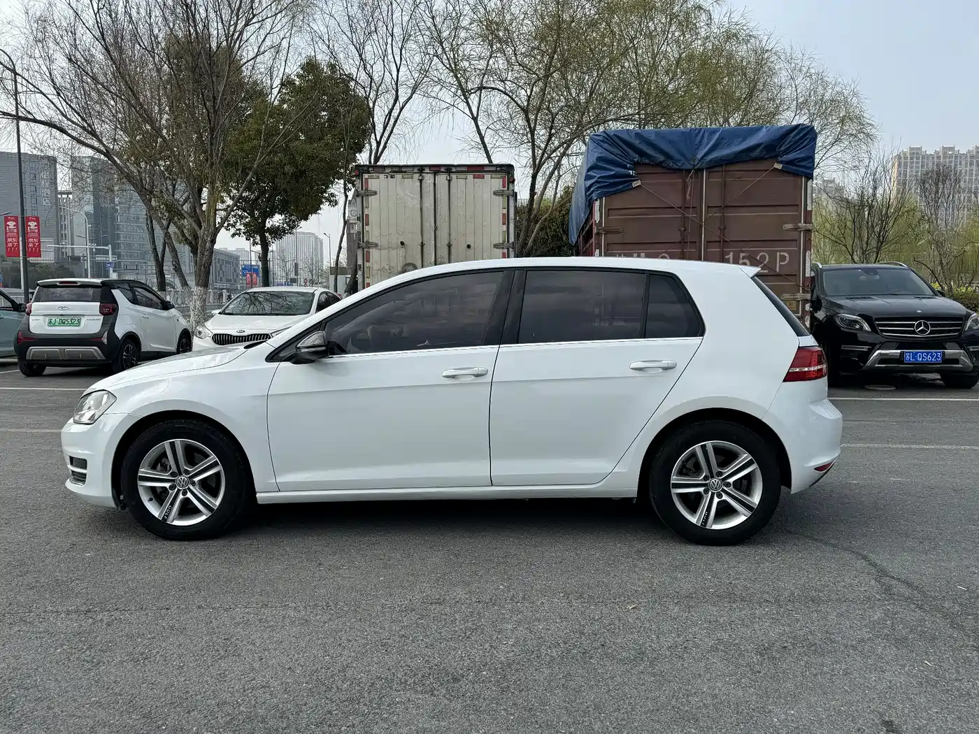 Volkswagen Golf 2016 1.6L Automatic Comfort фото 7