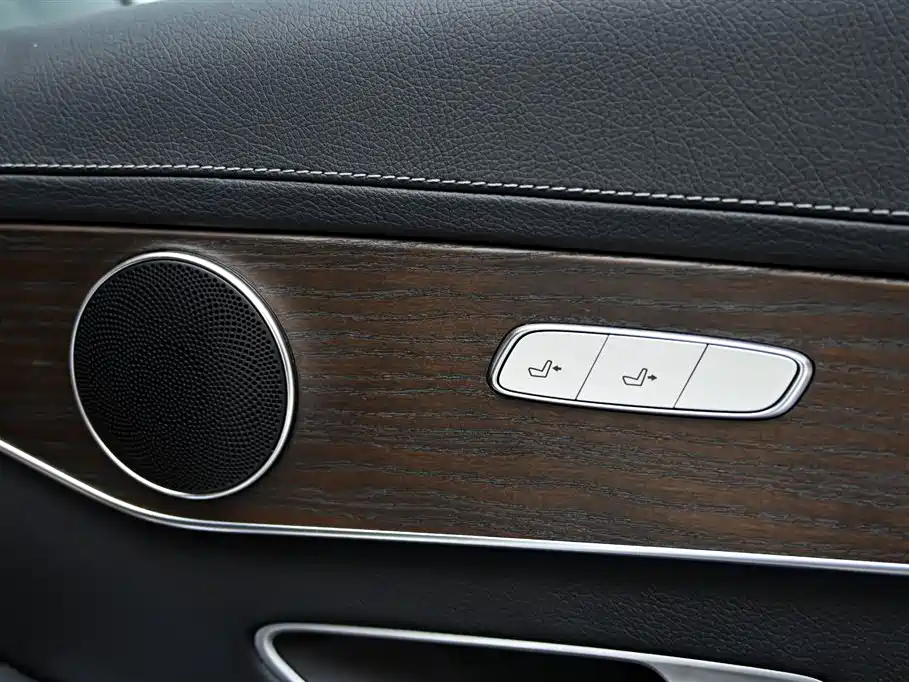 Mercedes-Benz GLC 2022 Facelift GLC 300 L 4MATIC Dynamic Collector's Edition фото 27