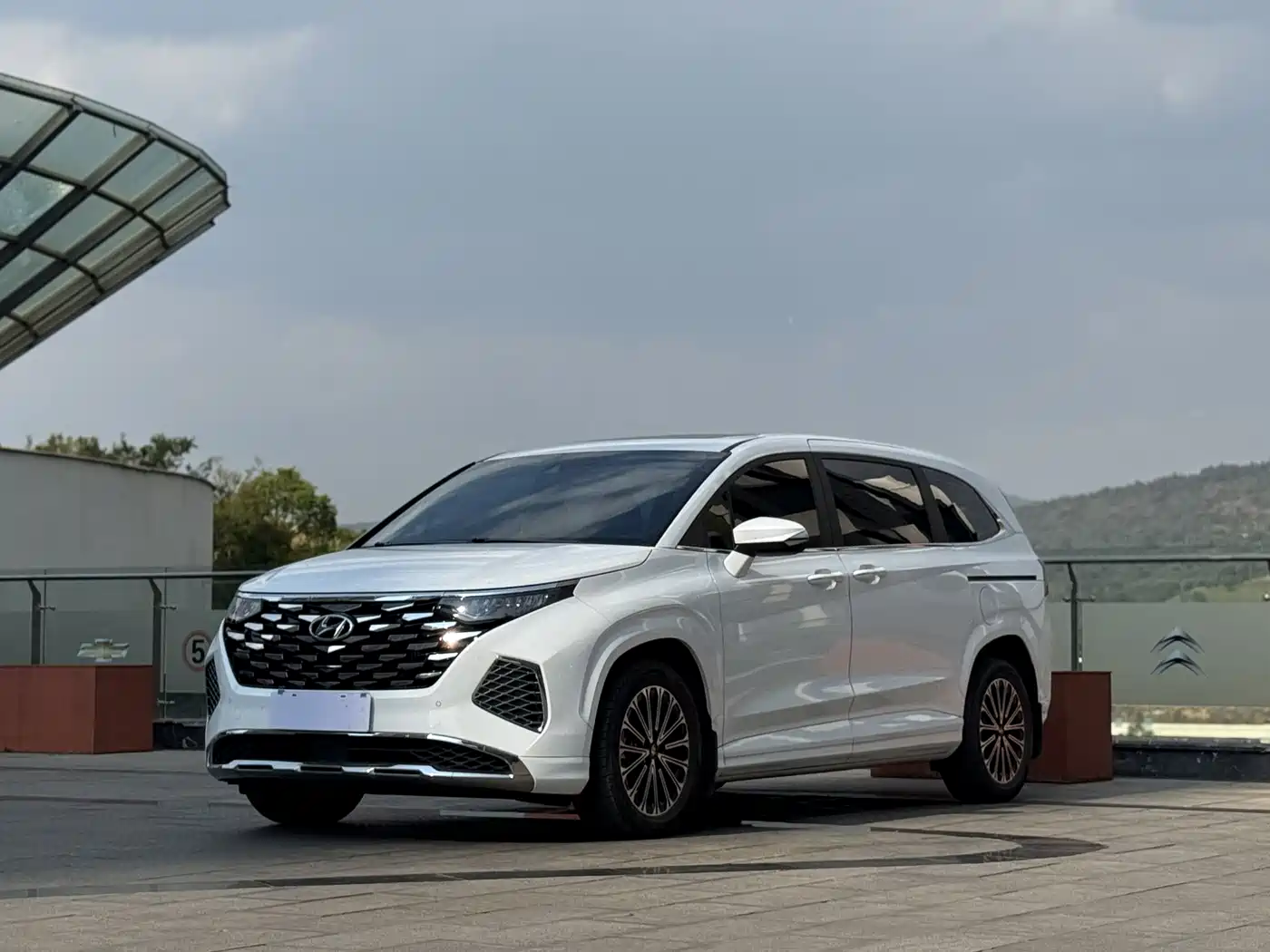 Hyundai Kustu 2024 270TGDi LUX Premium Edition