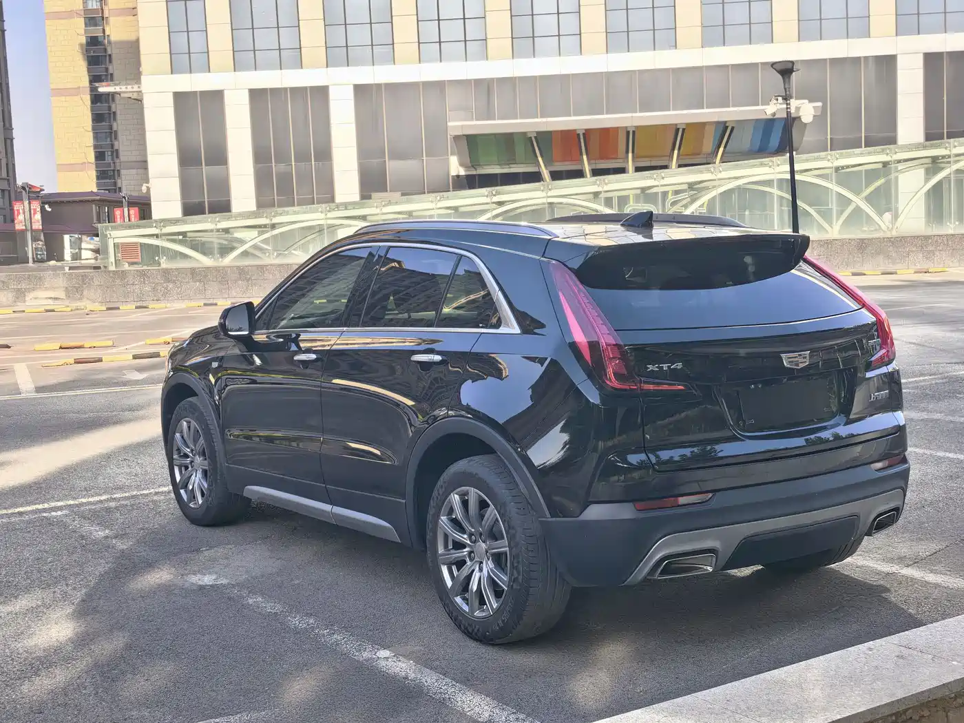 Cadillac XT4 2020 Facelift 28T 2WD Leading фото 7