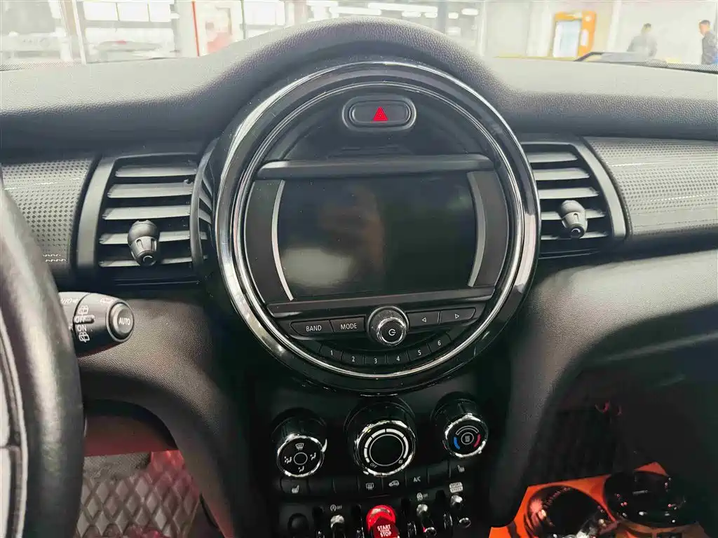 MINI 2016 1.5T COOPER фото 14
