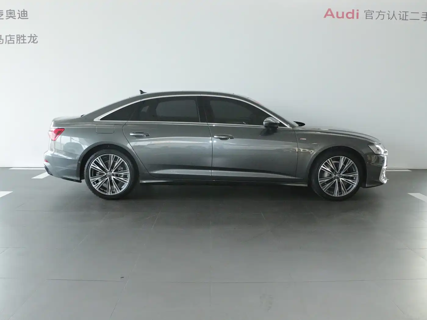 Audi A6L 2021 45 TFSI quattro Exclusive Sport фото 3
