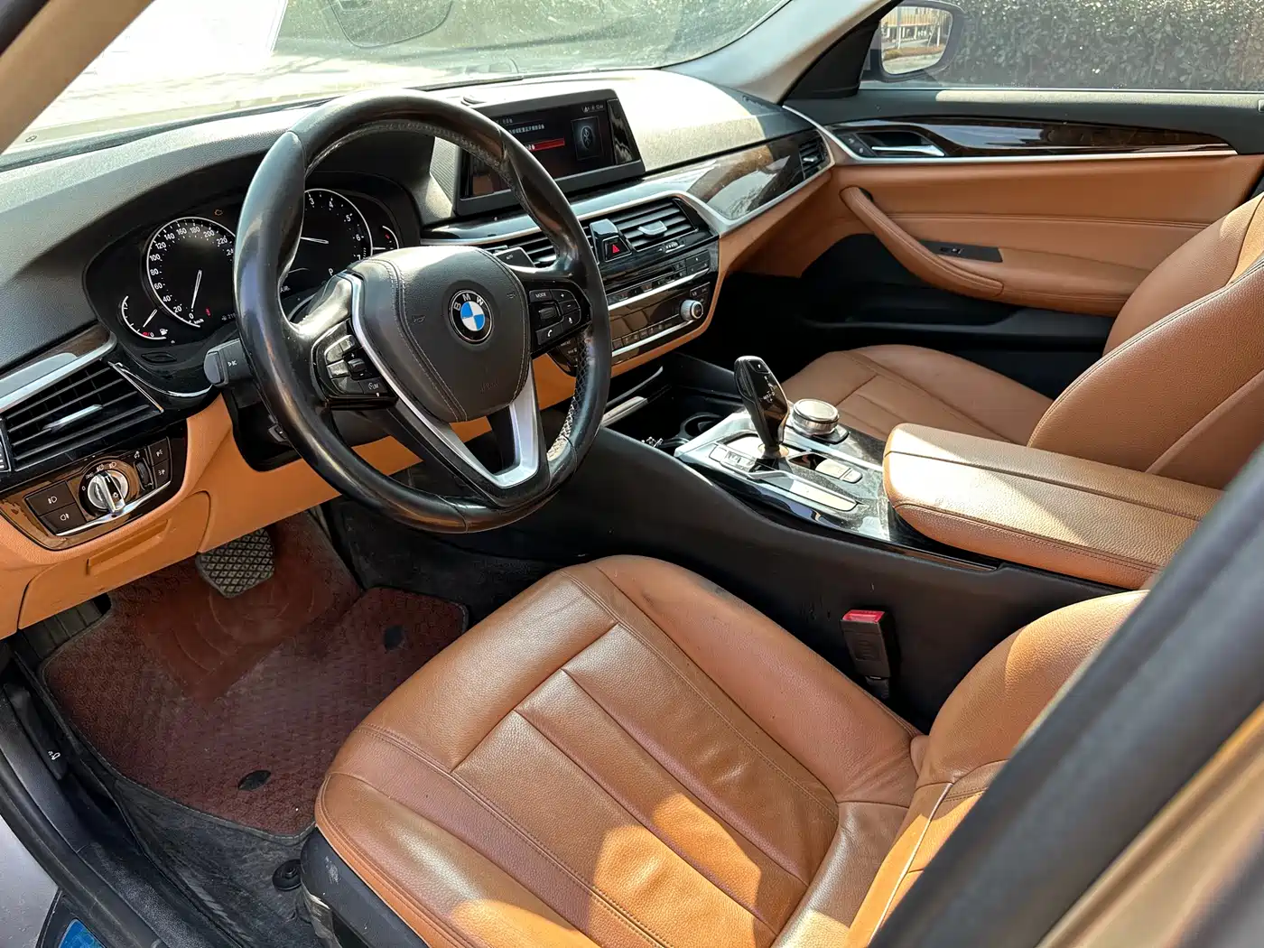 BMW 5 Series 2018 528Li Launch Special Edition фото 9