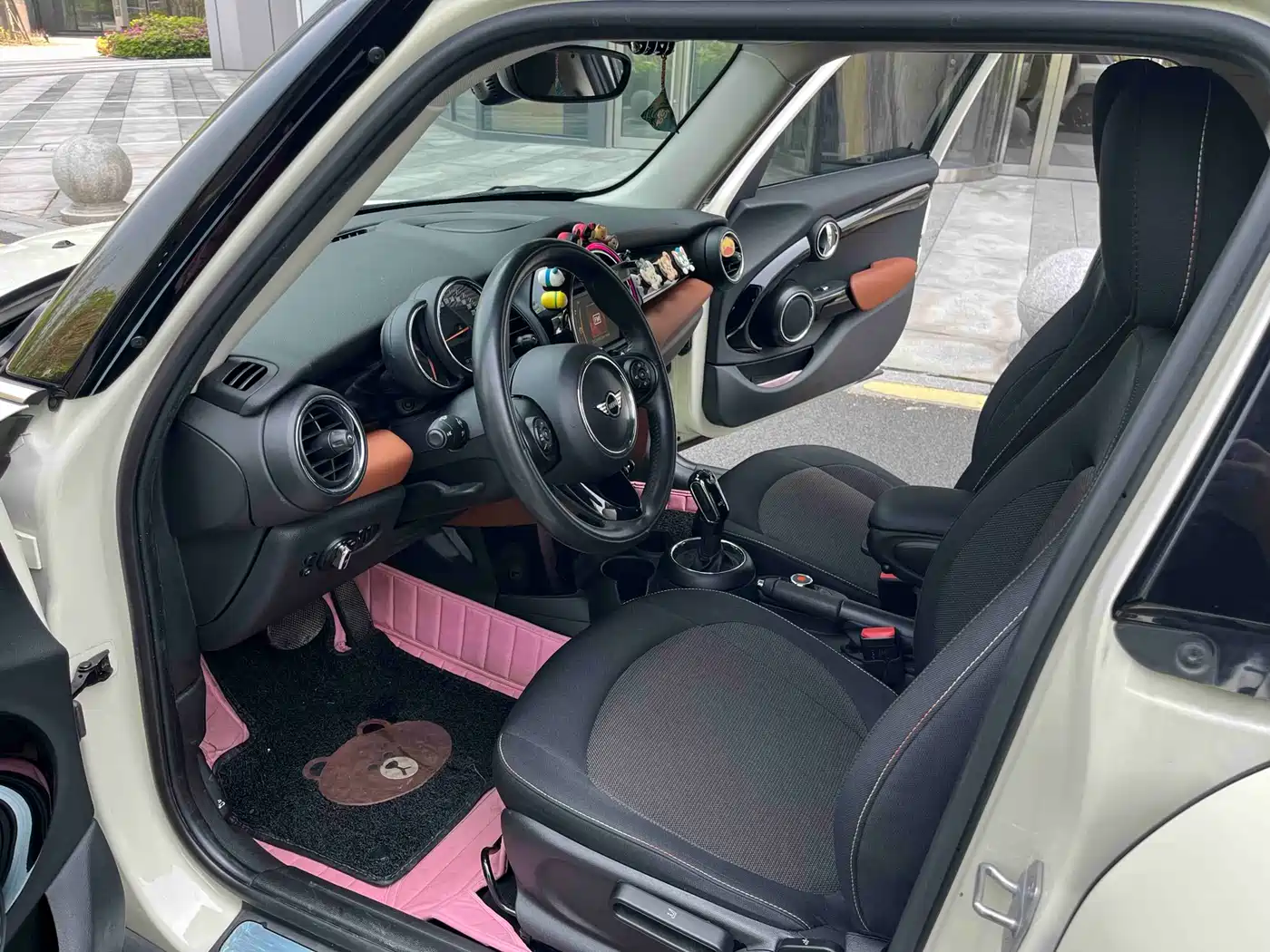 MINI 2018 1.5T ONE PLUS 5-Door фото 4
