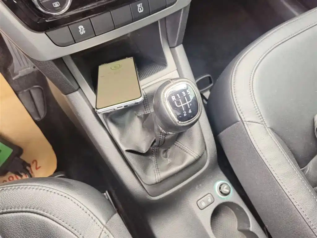 Škoda Yeti 2014 1.4TSI Manual Polar фото 14