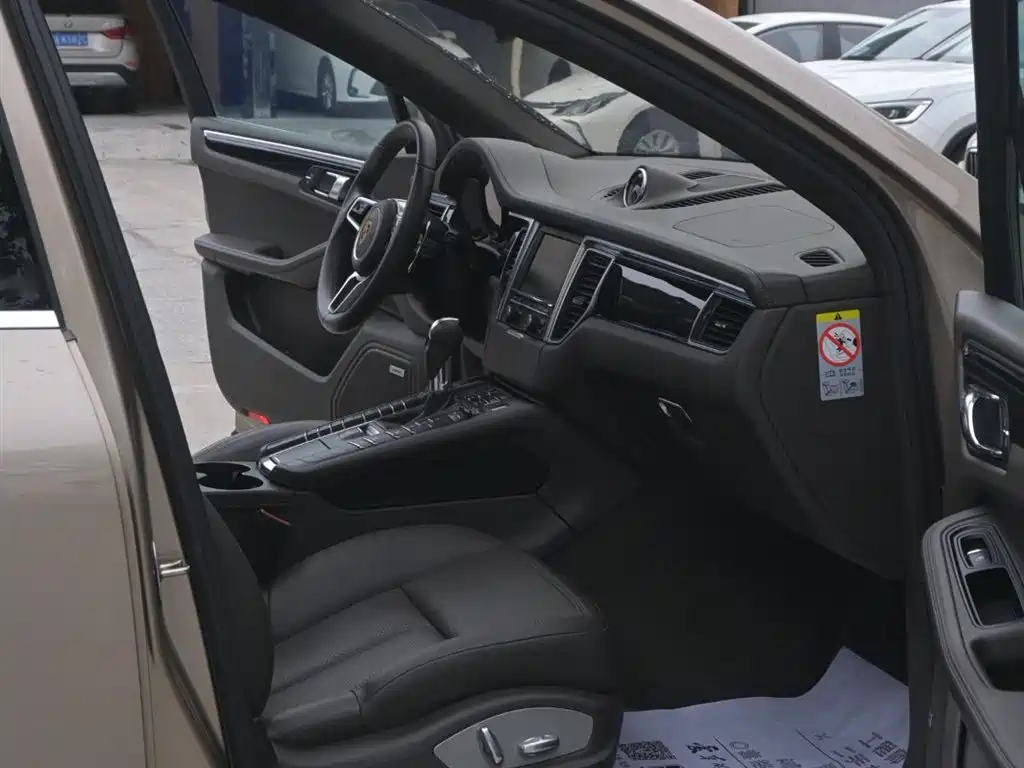 Porsche Macan 2014 Macan S 3.0T фото 50