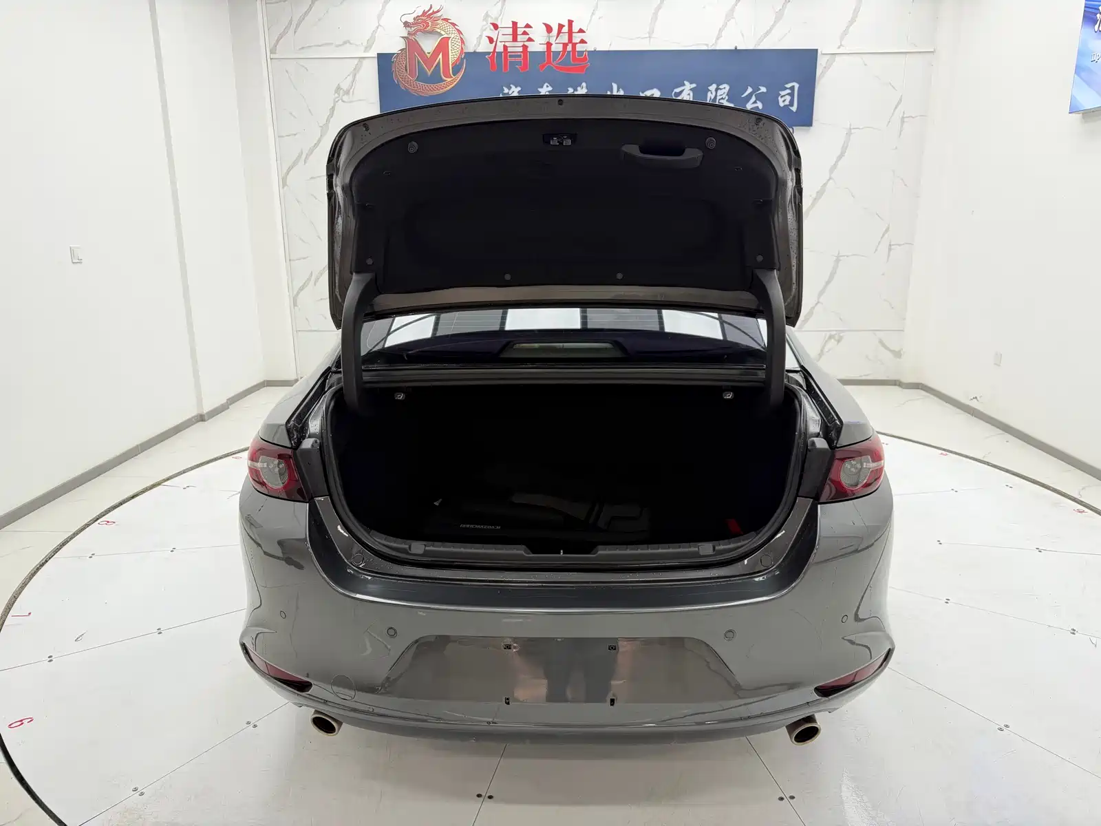 Photo 9 - Mazda Mazda 3