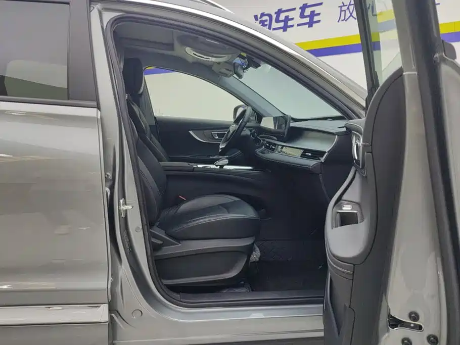 Chery Tiggo 8 PLUS 2024 2024 Champion Edition 290TGDI DCT Luxury Joy 5-Seater