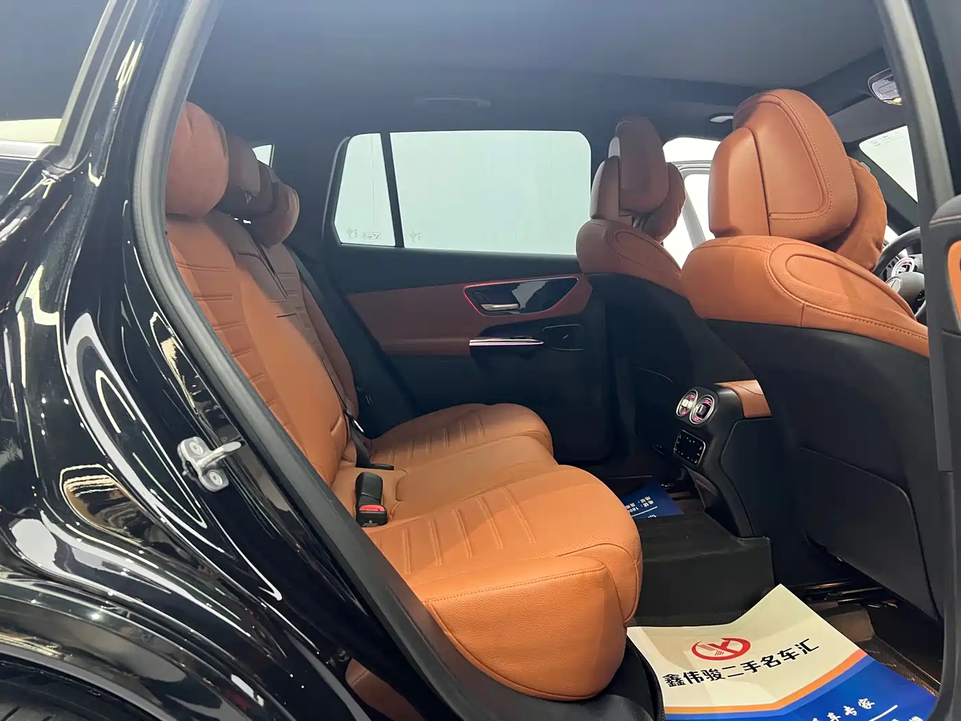 Mercedes-Benz GLC 2024 GLC 260 L 4MATIC Luxury 5-seater фото 14