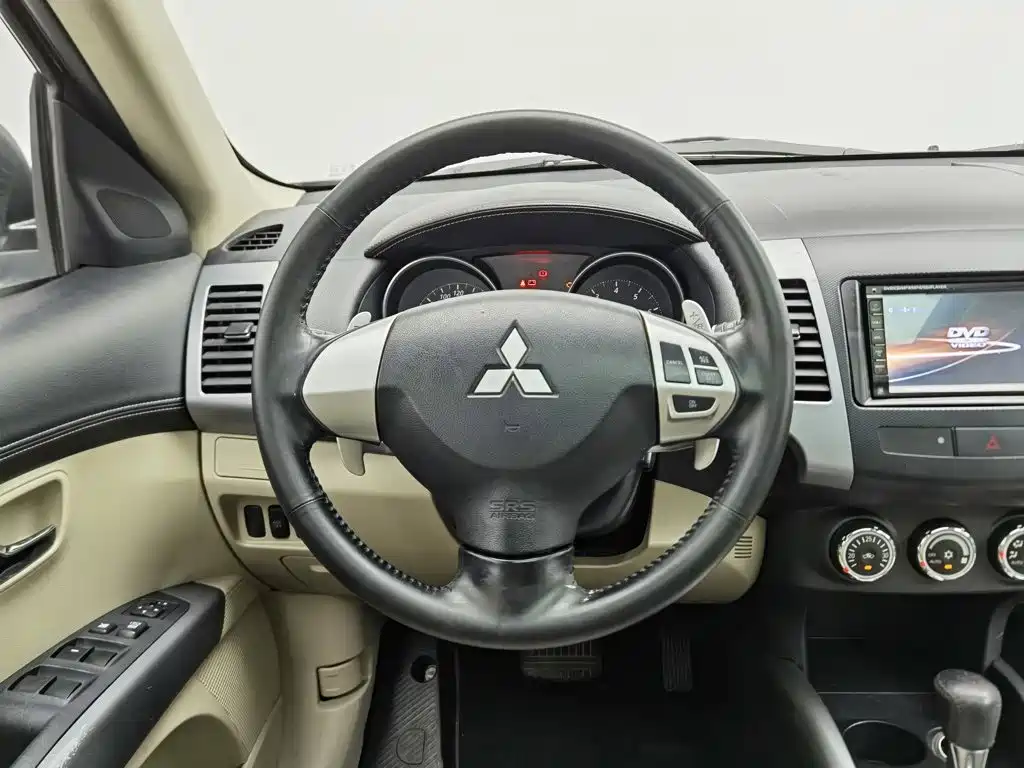 Mitsubishi Outlander (Import) 2009 2010 Outlander 2.4 Fashion Edition