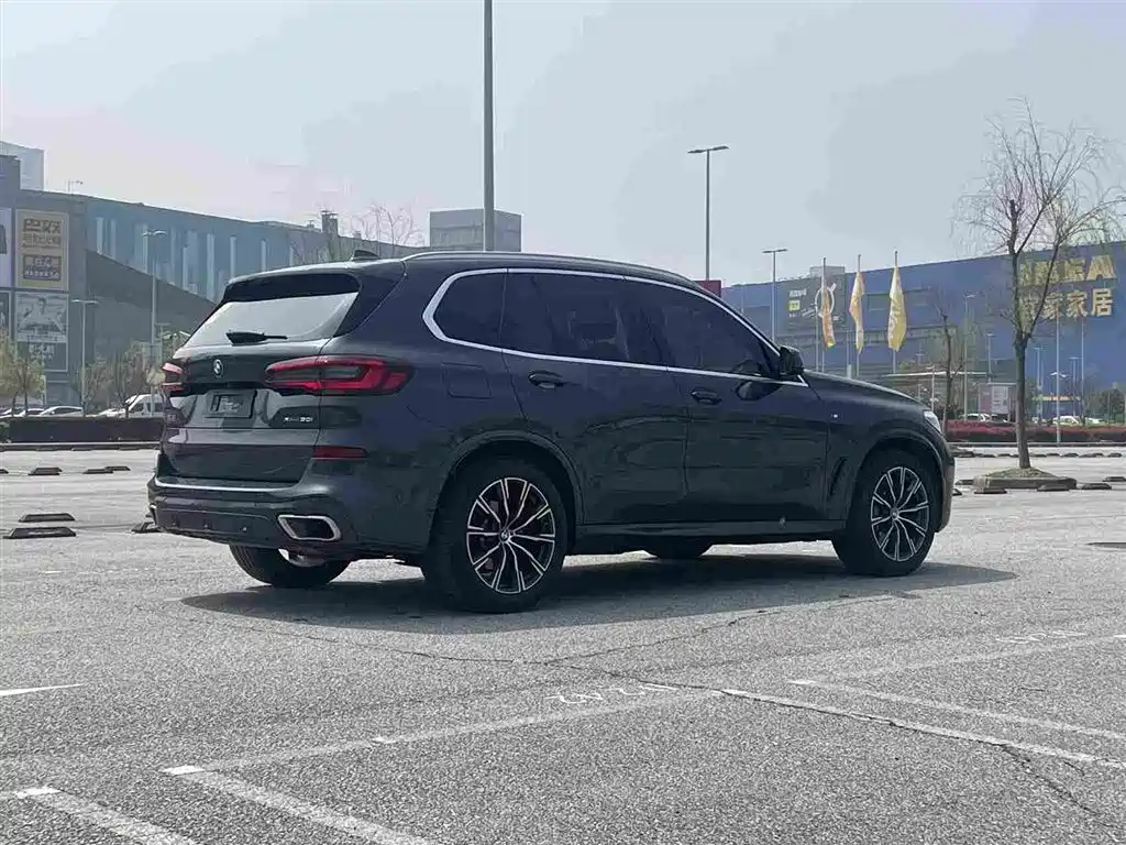 BMW X5 (Import) 2021 xDrive30i M Sport Package фото 25