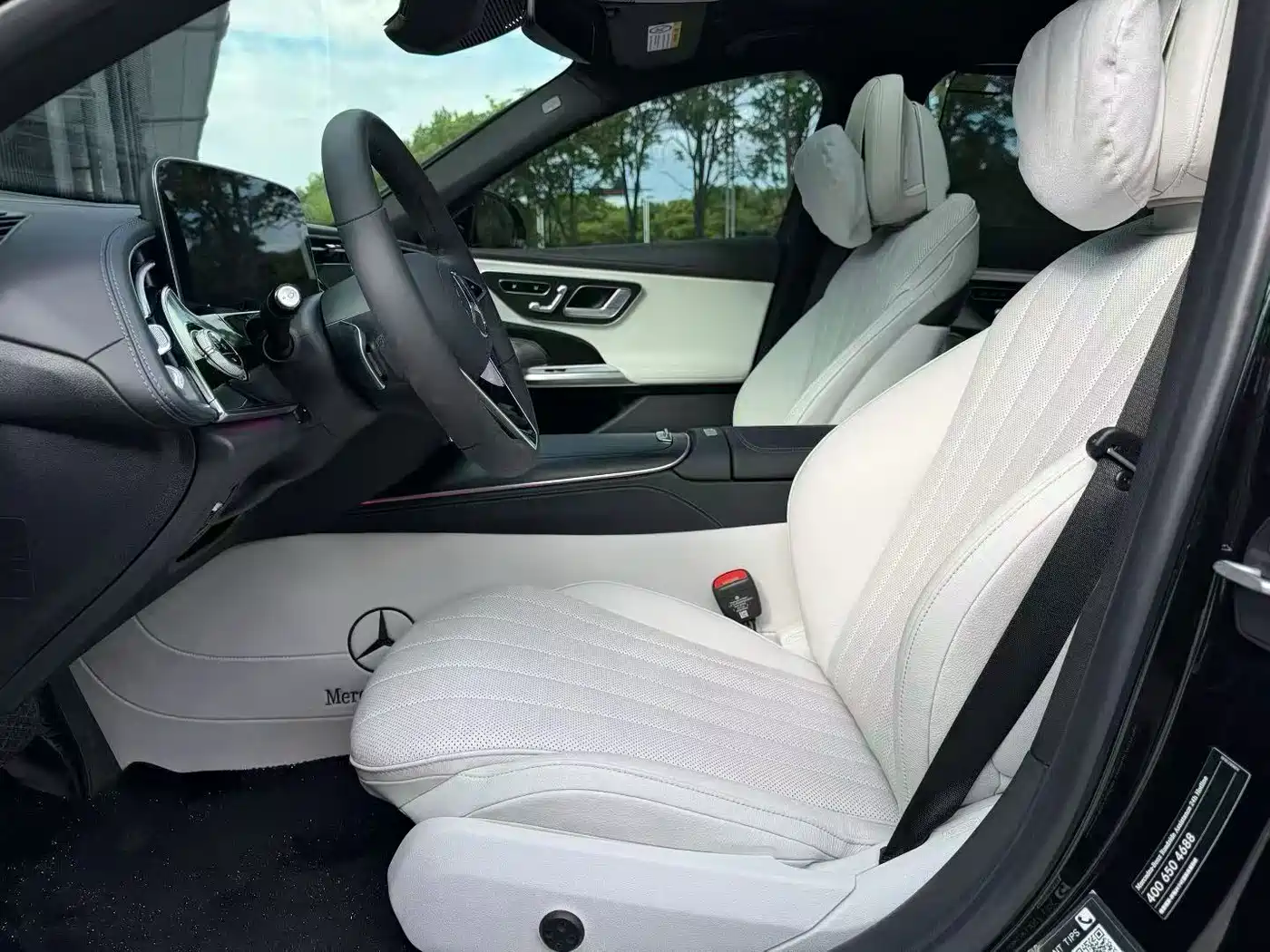 Фото 9 - Mercedes-Benz E-Class