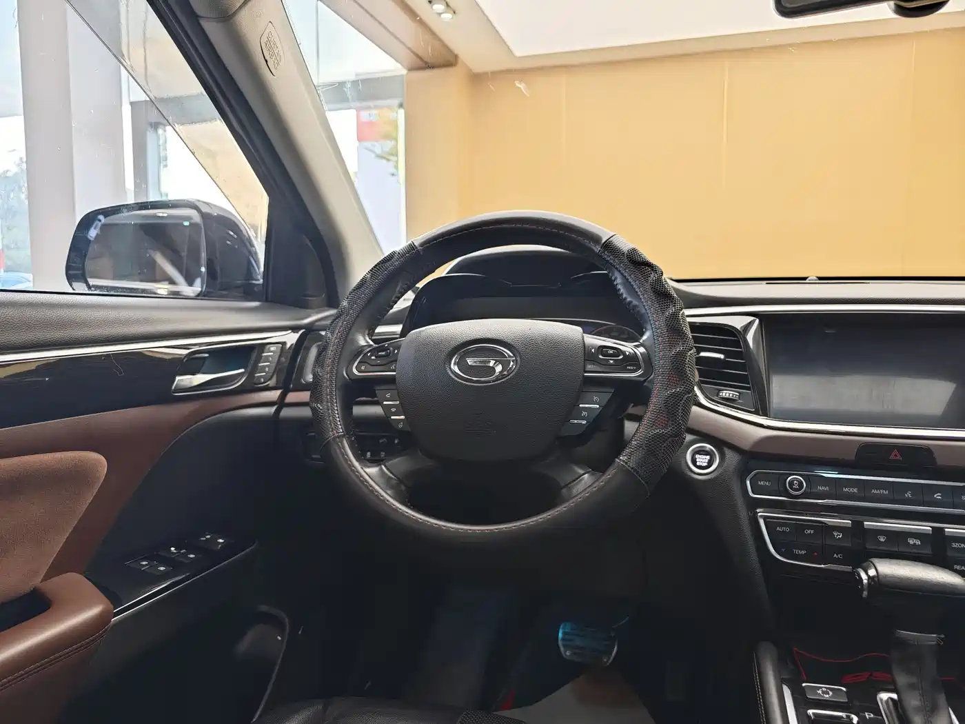 GAC Trumpchi Trumpchi GS8 2017 320T 2WD Luxury Smart Connect (7-seater) фото 14