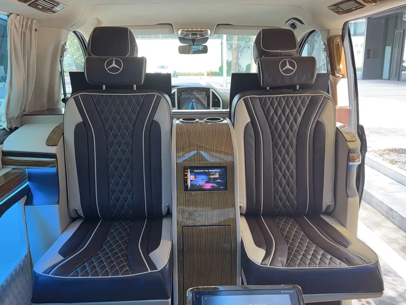 Mercedes-Benz Vito 2018 2.0T Elite Edition 7-Seater China V фото 7