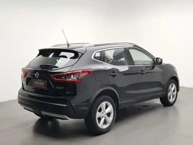 Nissan Qashqai 2021 2.0L CVT Smart Version — фото 2
