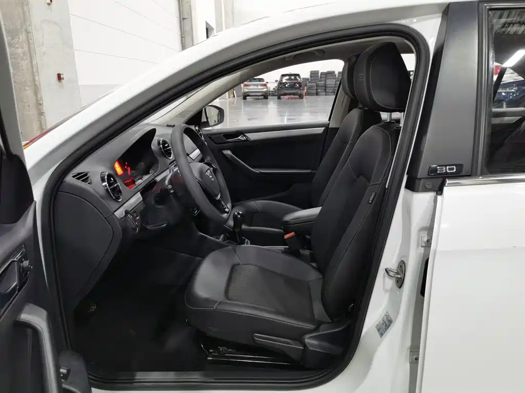 Jetta VA3 2021 2021 30th Anniversary Edition Manual Delight Model