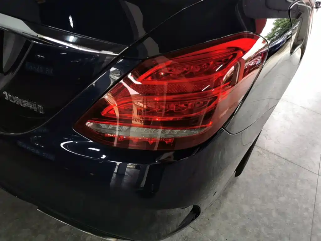Фото 8 - Mercedes-Benz C-Class