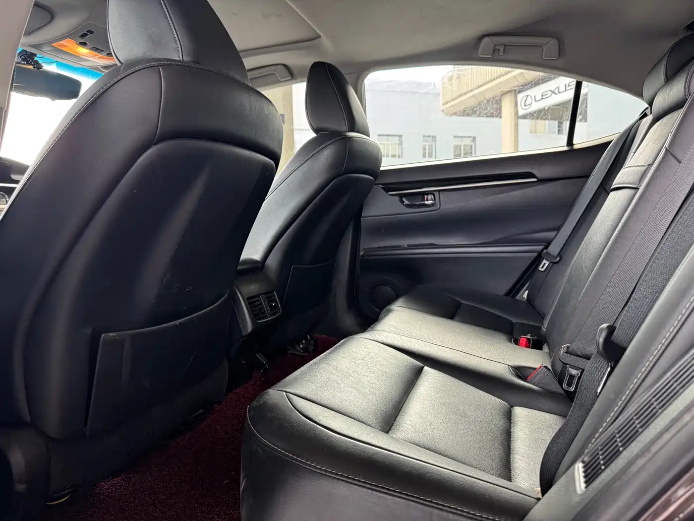 Lexus ES 2013 300h Elite Edition фото 9