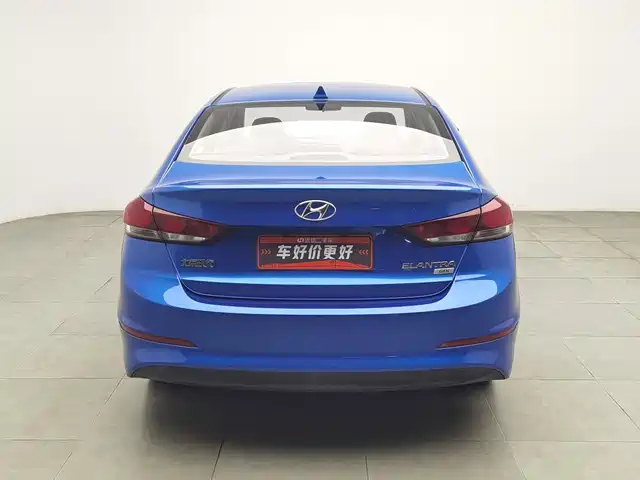 Hyundai Elantra 2016 Model 1.6L Automatic Smart Elite — фото 4