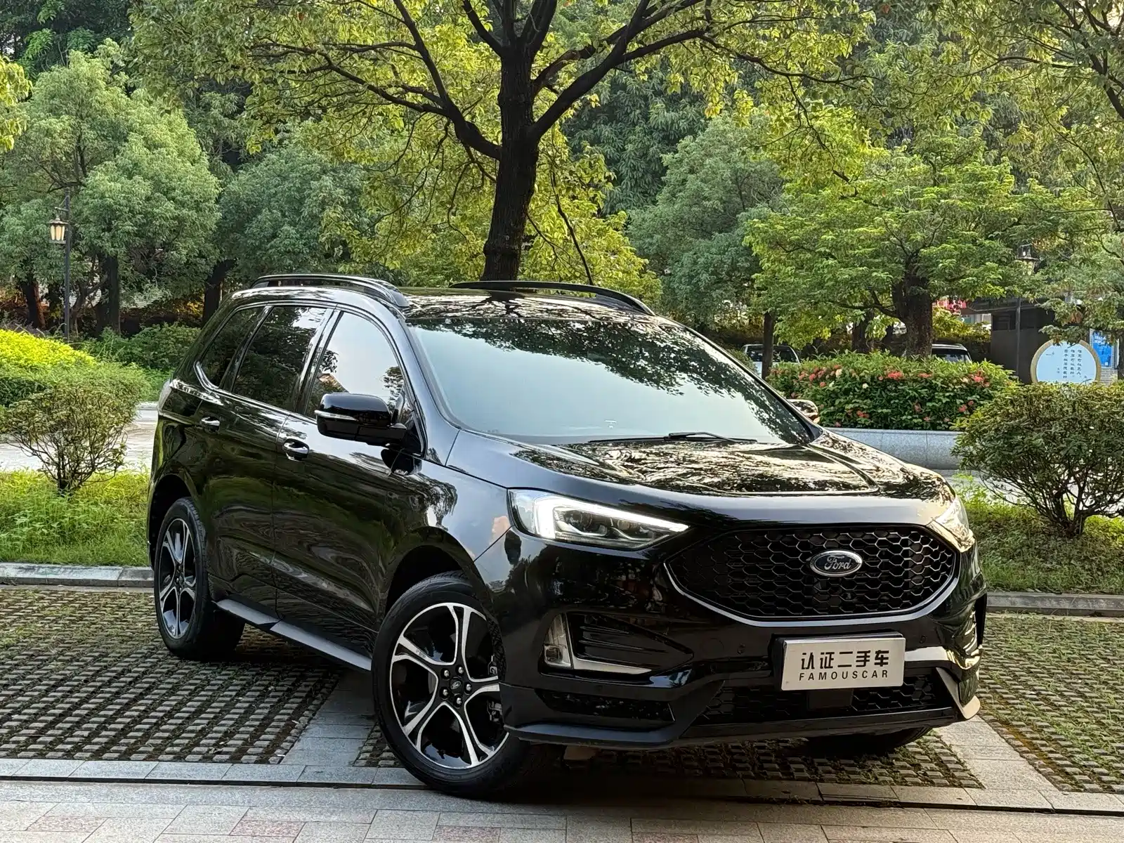 Фото 3 - Ford Edge