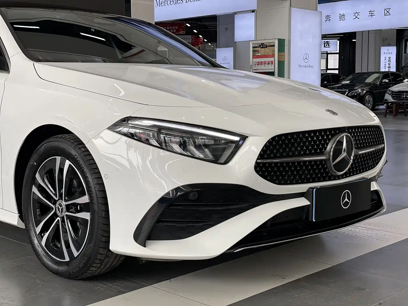 Mercedes-Benz A-Class 2023 A 200 L Dynamic фото 5